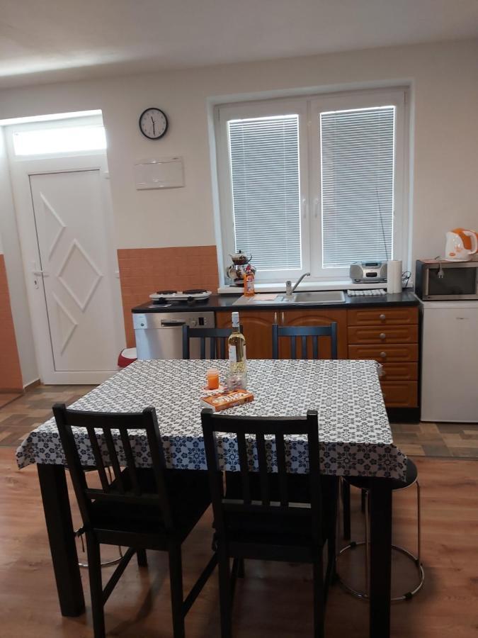 Bekivi Apartmany Dunajská Streda エクステリア 写真