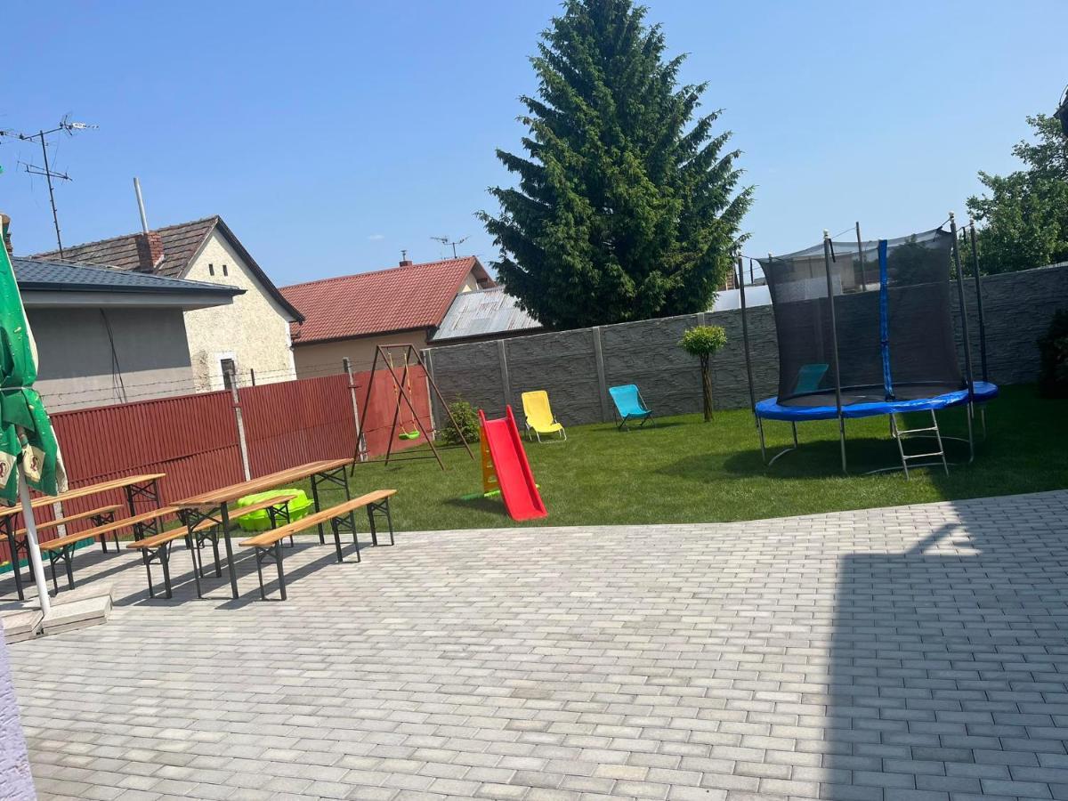 Bekivi Apartmany Dunajská Streda エクステリア 写真